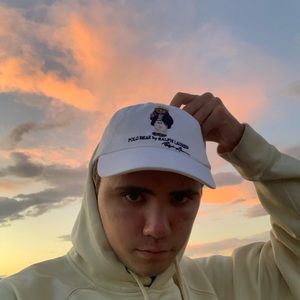 Meet your Posher, Connor